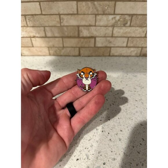 World of Evil Mystery Villains Shere Khan Disney Pin - Picture 1 of 2